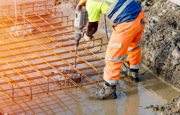 Best Concrete Driveway Installation  in Bridgeton, MO